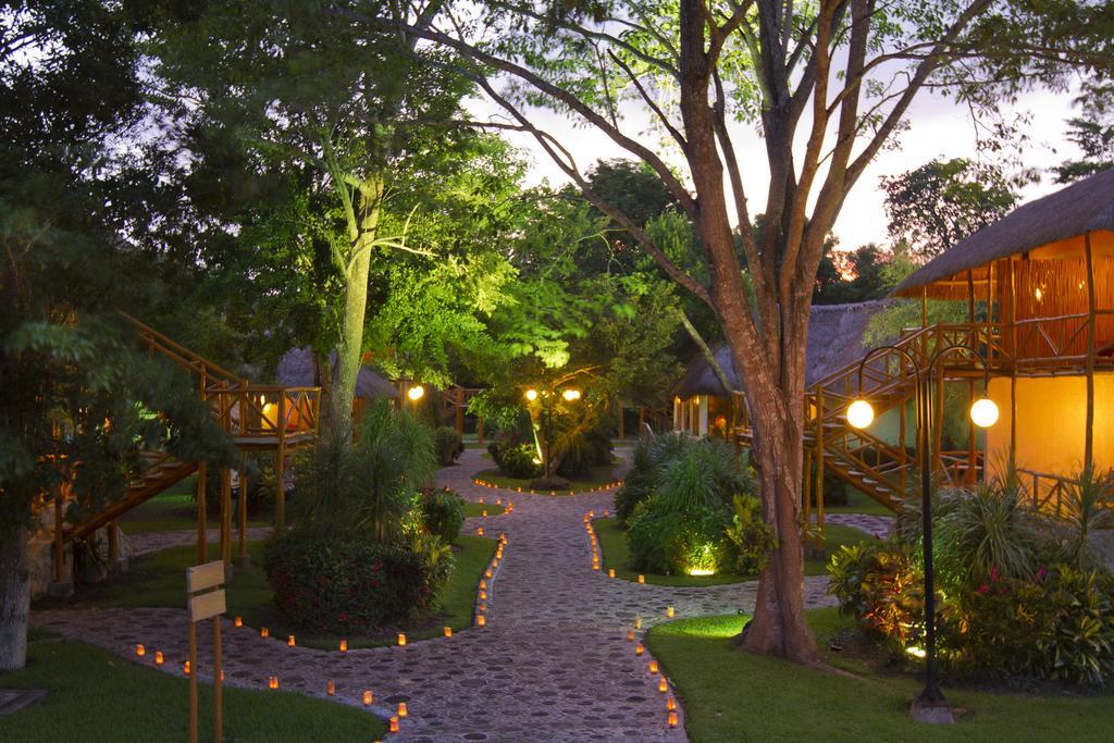 Chicanna Ecovillage Resort Buitenkant foto